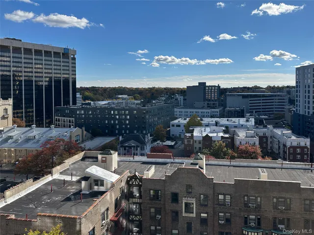 $899,000 | 10 City Place, Unit 12H, White Plains, NY 10601