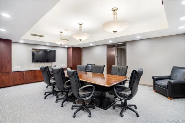 $899,000 | 10 City Place, Unit 12H, White Plains, NY 10601