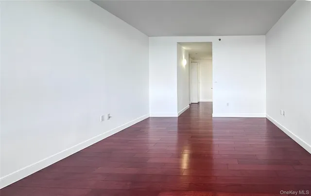 $899,000 | 10 City Place, Unit 12H, White Plains, NY 10601