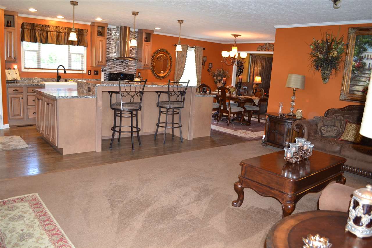 280 Strickland Road Campobello, SC 29322 - Photo 3 of 28
