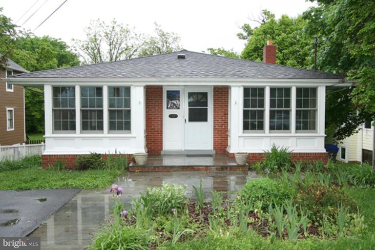 711 Chesapeake Avenue Silver Spring, MD 20910 - Photo 1 of 27 Exterior (Main)