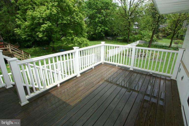 711 Chesapeake Avenue Silver Spring, MD 20910 - Photo 7 of 27 Deck
