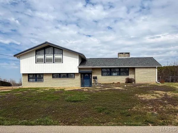 $374,900 | 1521 Sweeney Drive, Festus, MO 63028