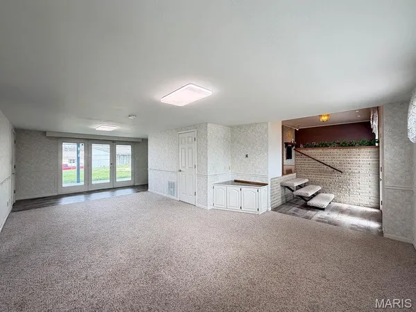 $374,900 | 1521 Sweeney Drive, Festus, MO 63028