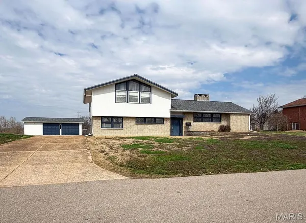 $374,900 | 1521 Sweeney Drive, Festus, MO 63028