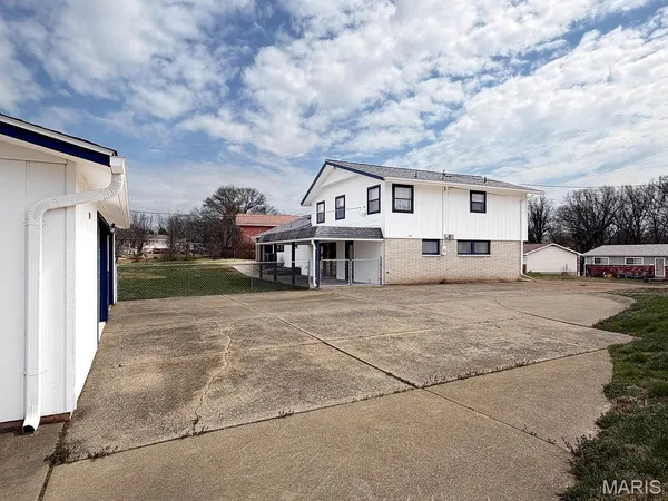 $374,900 | 1521 Sweeney Drive, Festus, MO 63028
