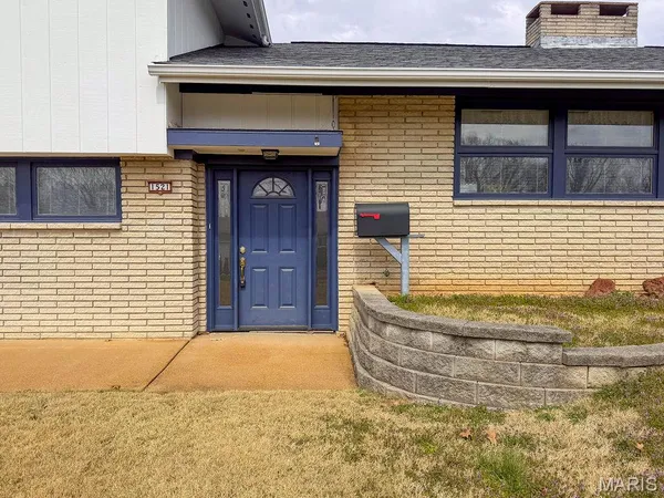 $374,900 | 1521 Sweeney Drive, Festus, MO 63028