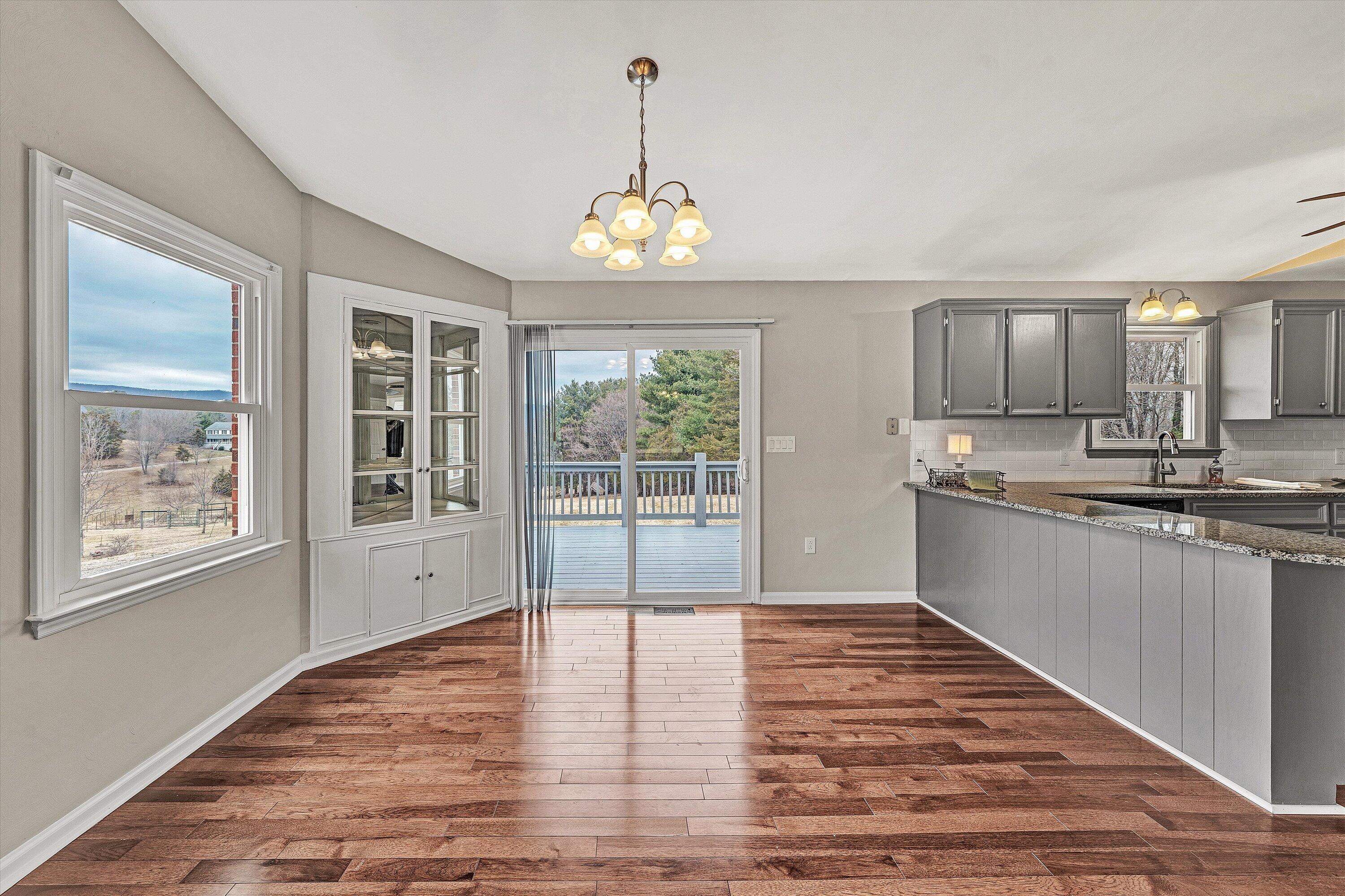 3862 Country Club Road Troutville, VA 24175 - Photo 12 of 52 10-DSC00322