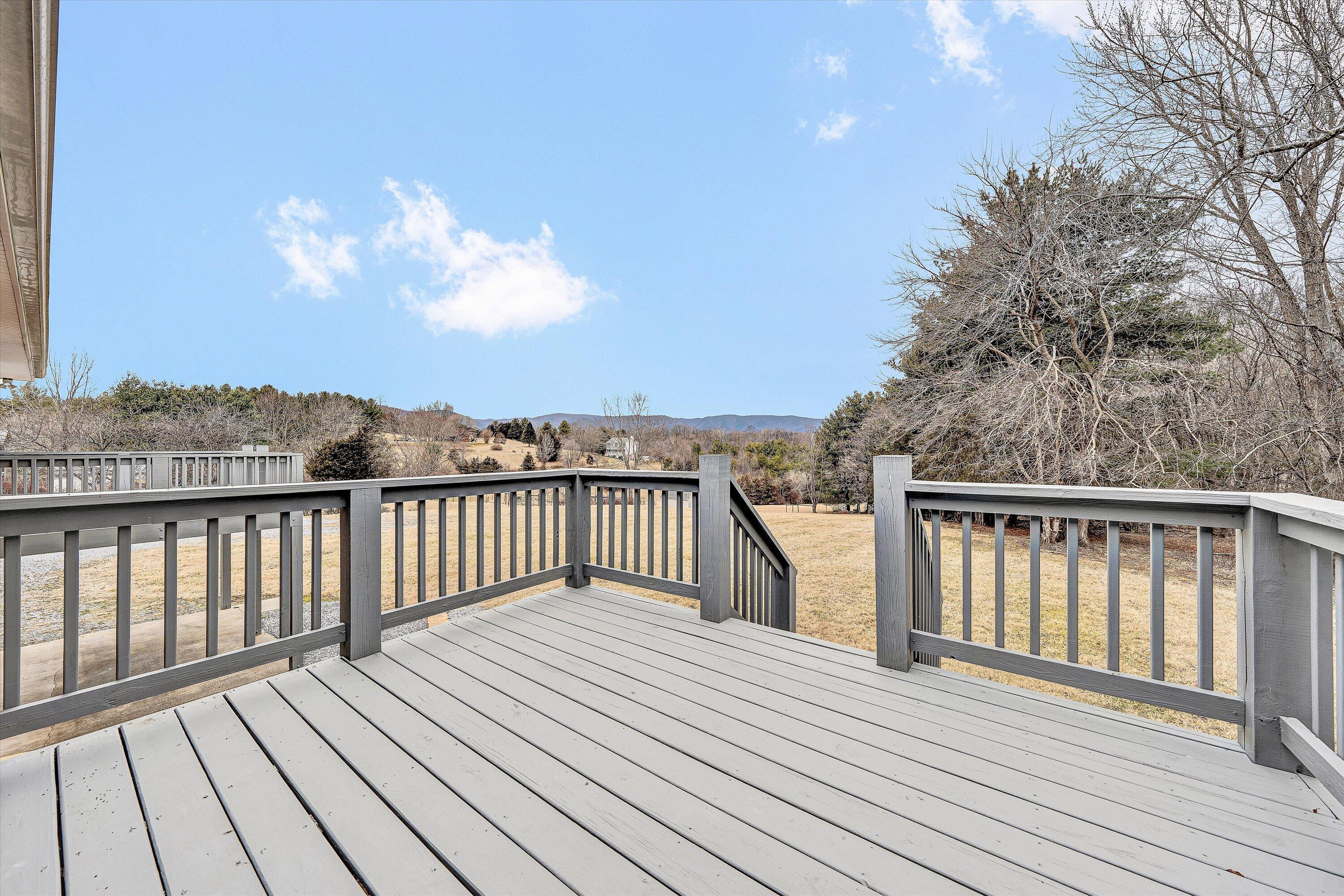 3862 Country Club Road Troutville, VA 24175 - Photo 23 of 52 21-DSC00352