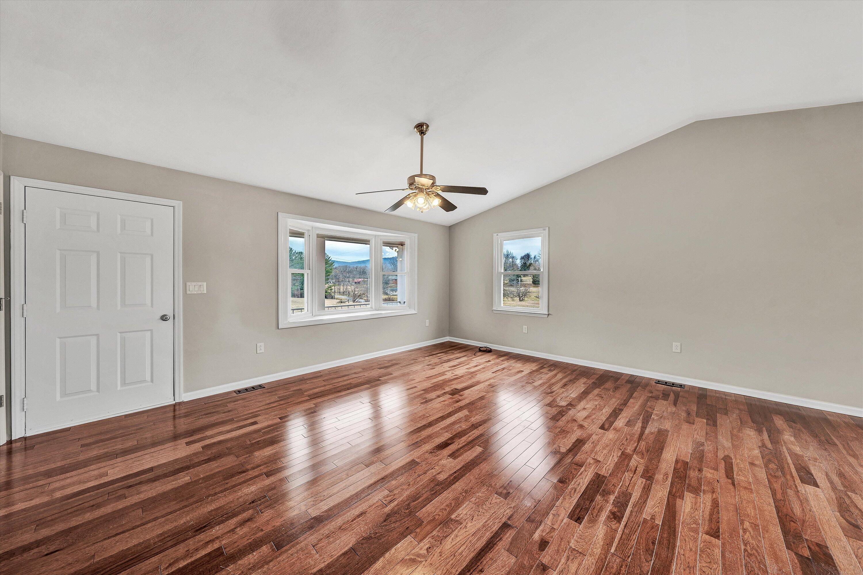 3862 Country Club Road Troutville, VA 24175 - Photo 8 of 52 06-DSC00316