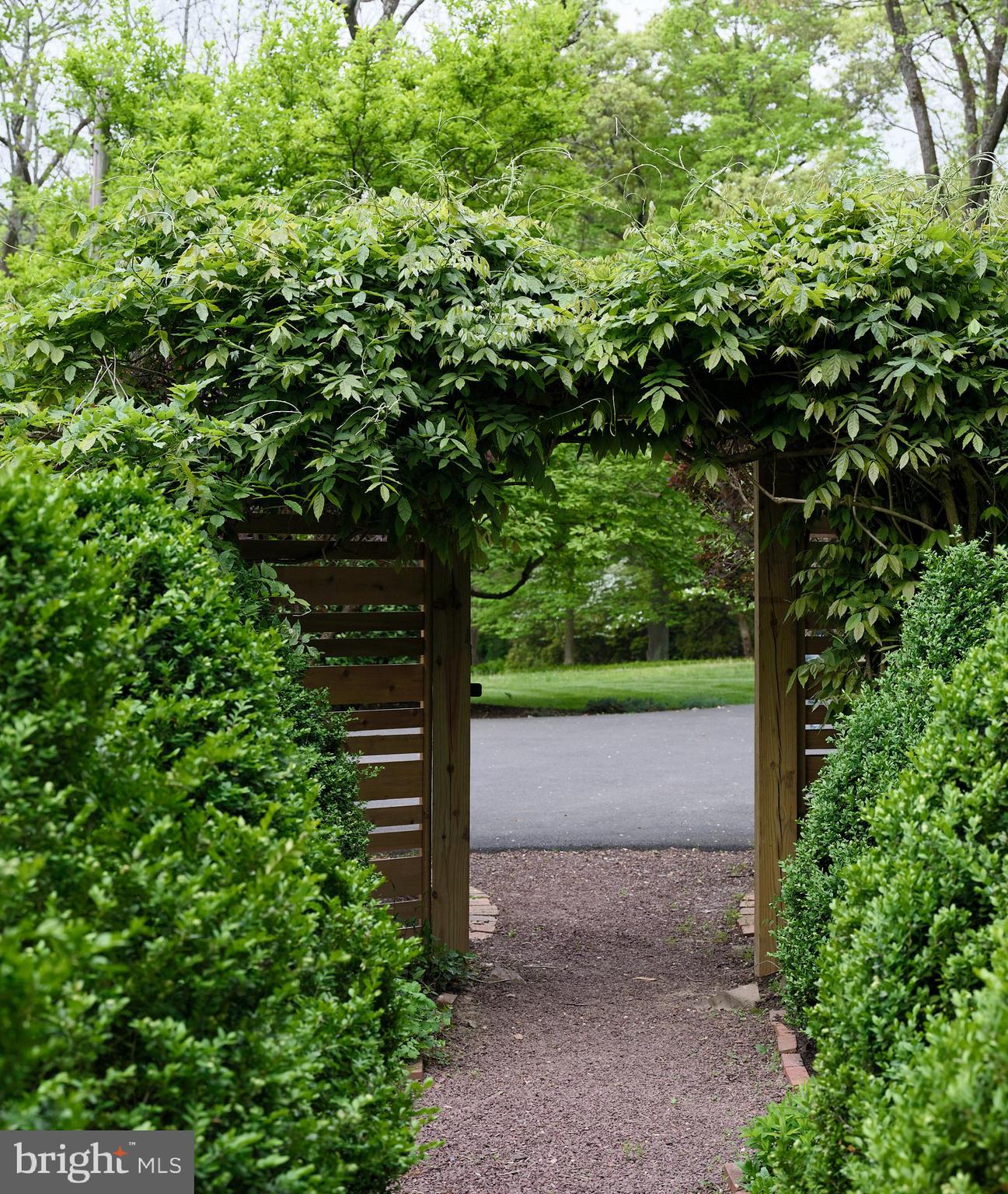 2952 Comfort Road New Hope, PA 18938 - Photo 3 of 46 Front Entrance to Gardens