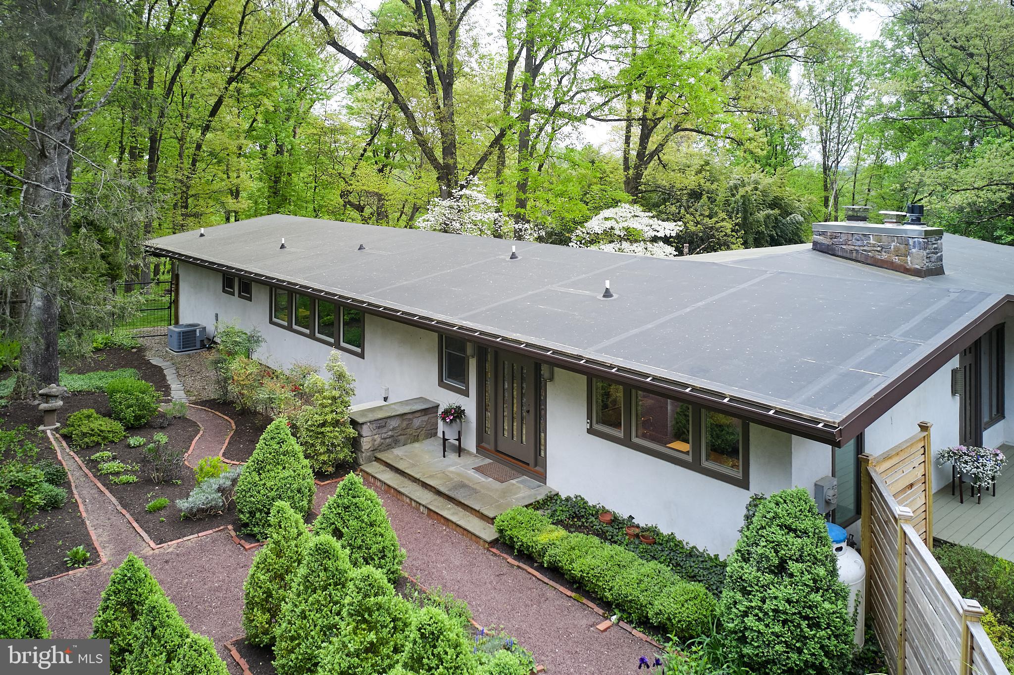 2952 Comfort Road New Hope, PA 18938 - Photo 4 of 46 Front Exterior