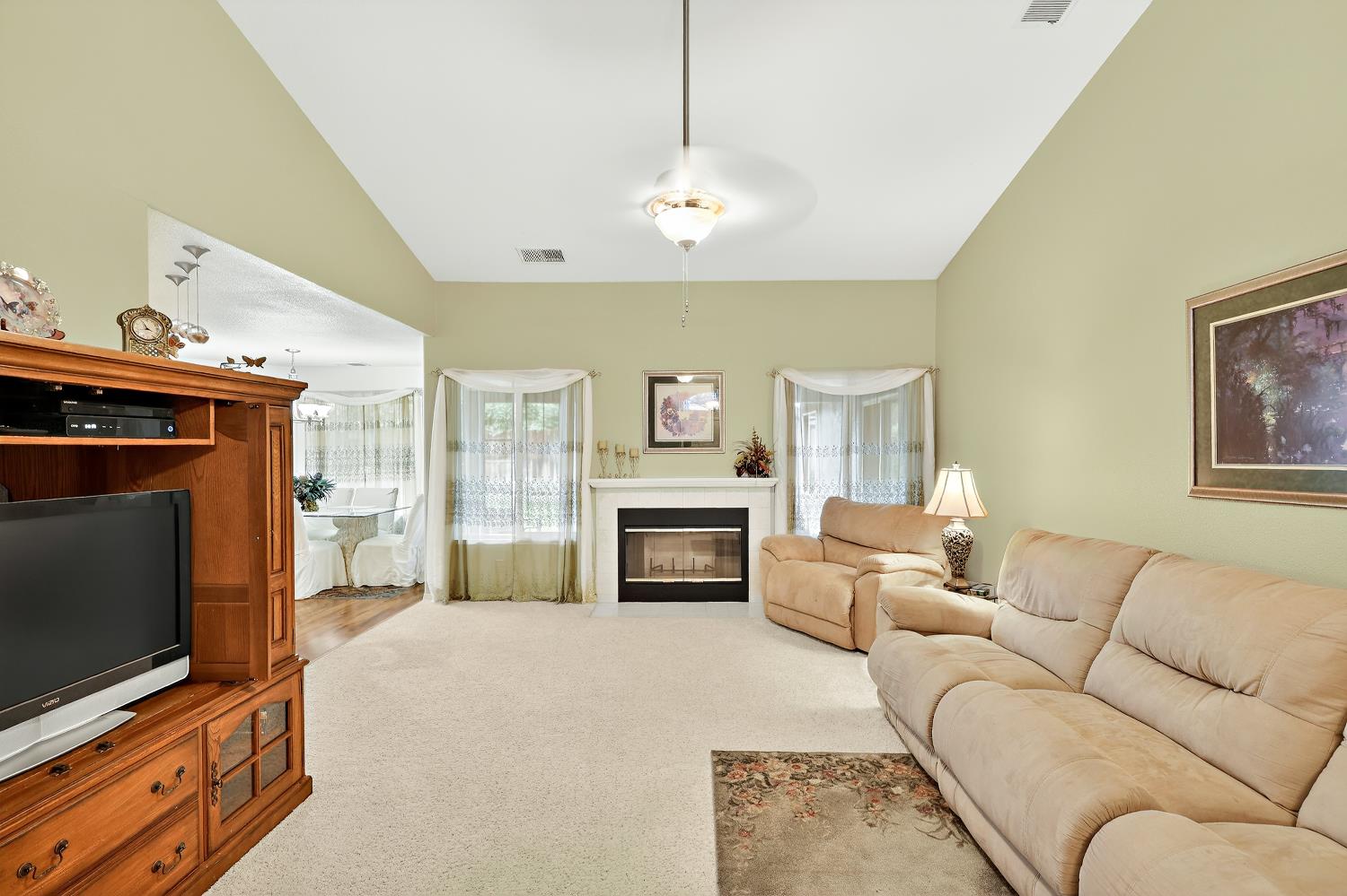 3947 Finch Court Merced, CA 95340 - Photo 7 of 74