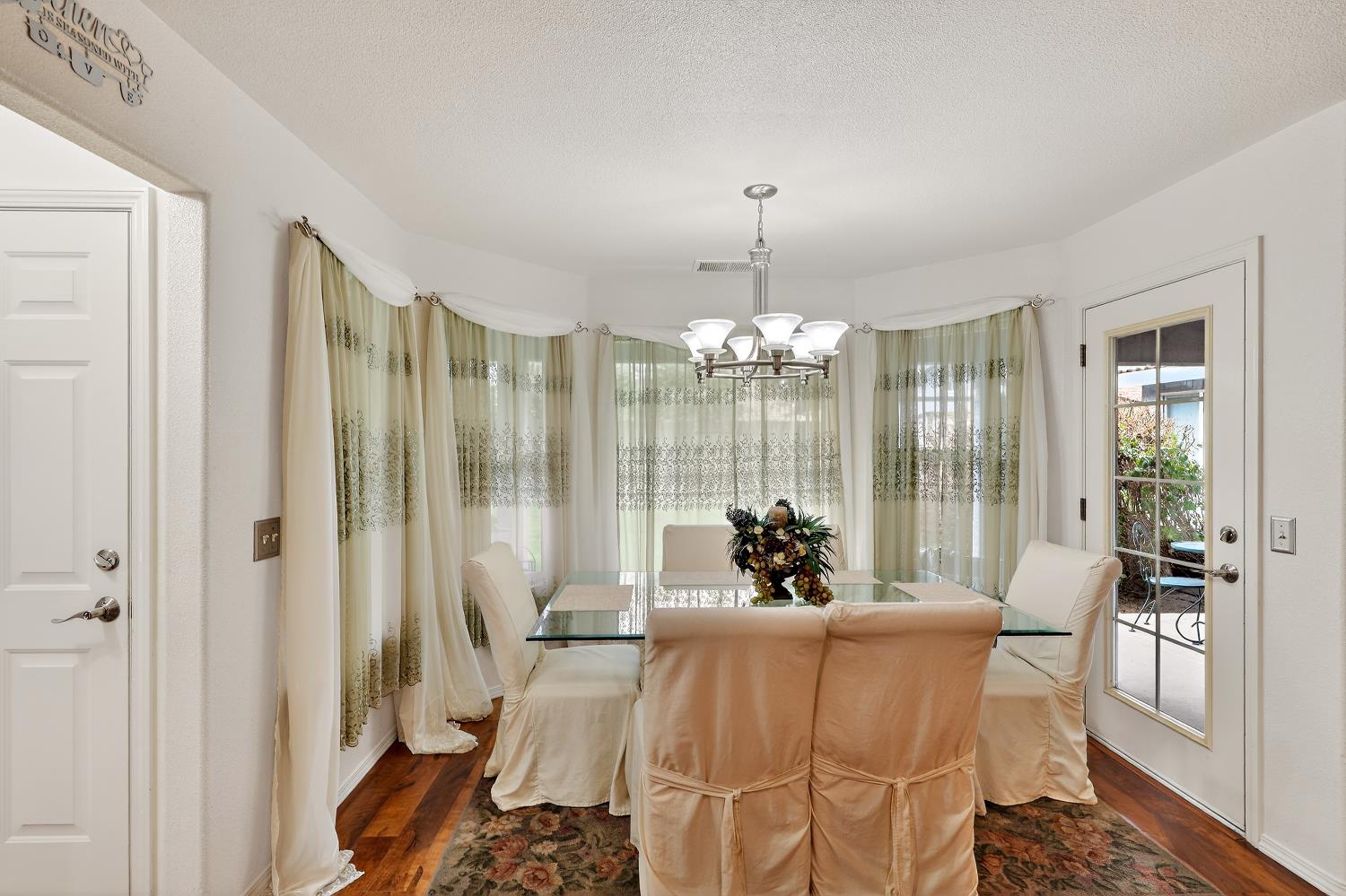 3947 Finch Court Merced, CA 95340 - Photo 10 of 74