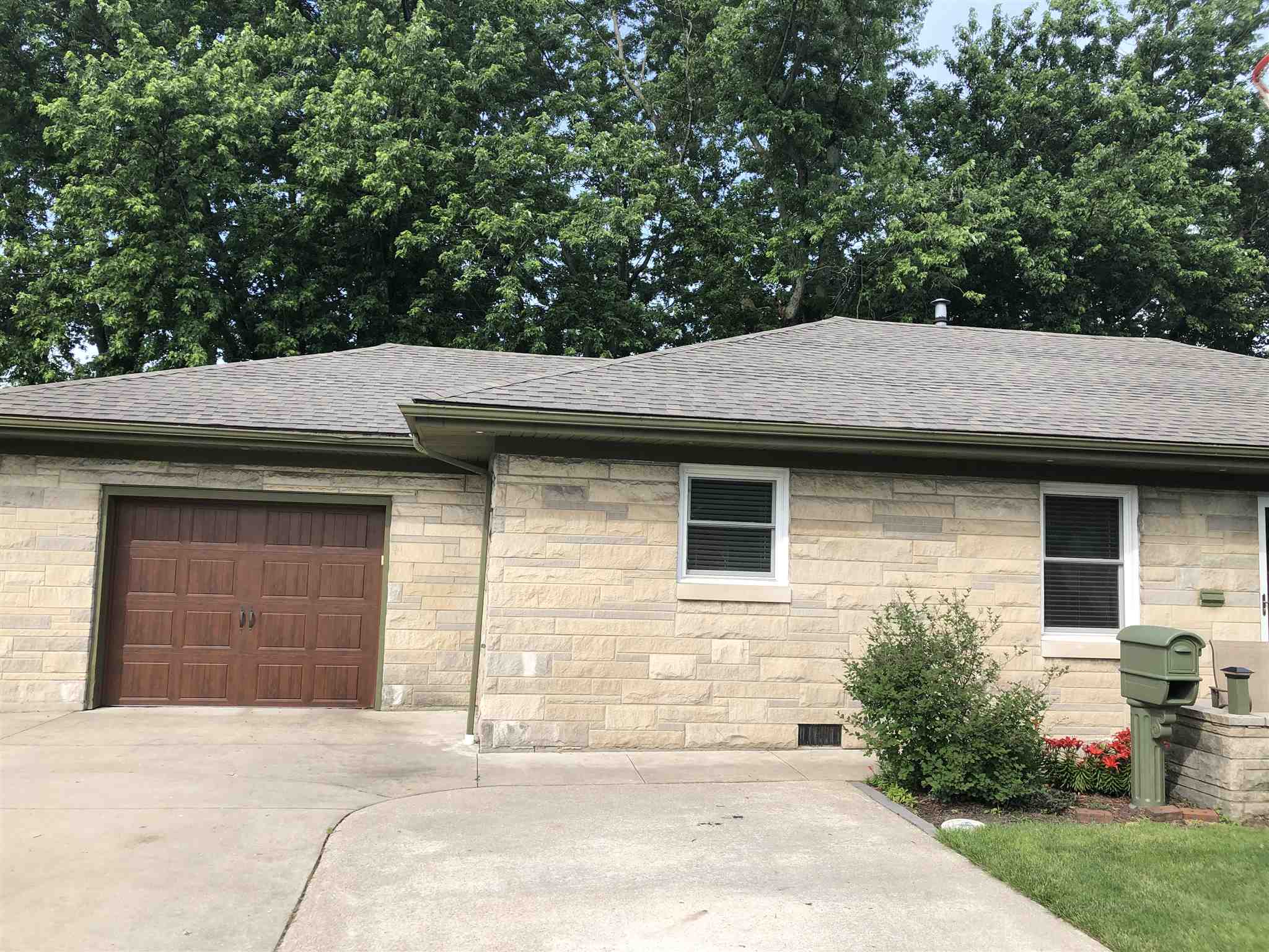 204 Limberlost Trail Decatur, IN 46733 - Photo 5 of 35