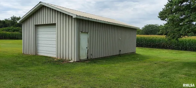 $230,000 | 2390 Highway 150, Rio, IL 61472