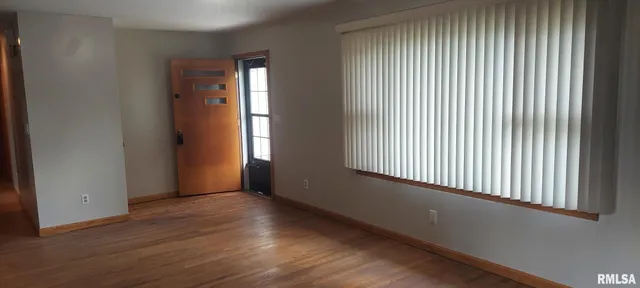 $230,000 | 2390 Highway 150, Rio, IL 61472