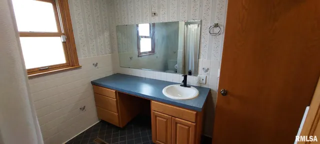 $230,000 | 2390 Highway 150, Rio, IL 61472