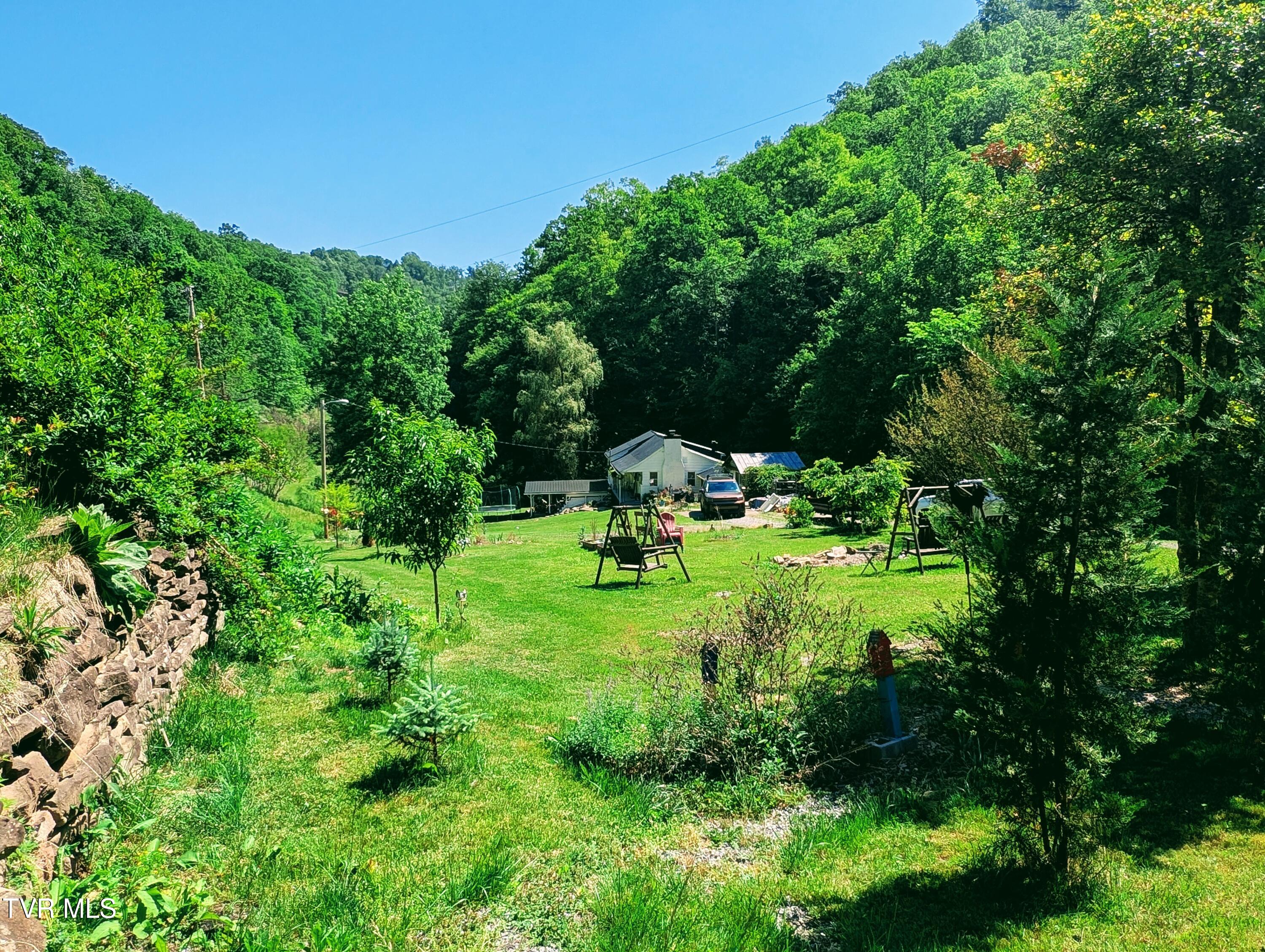 3058 Aily Road Dante, VA 24237 - Photo 14 of 54 1000022413