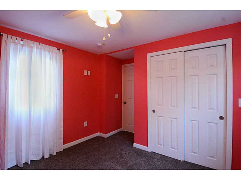 121 Post Road Westerly, RI 02891 - Photo 13 of 22 Bedroom.