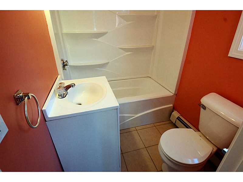 121 Post Road Westerly, RI 02891 - Photo 19 of 22 Bathroom.