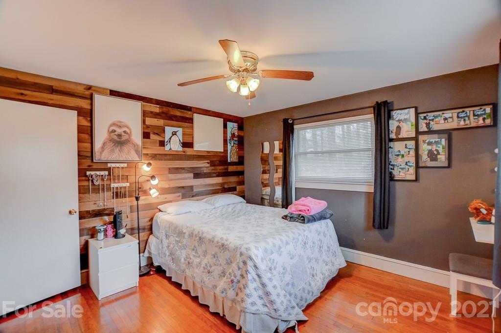 339 Morgan Road Candler, NC 28715 - Photo 12 of 37 Gallery Image 12