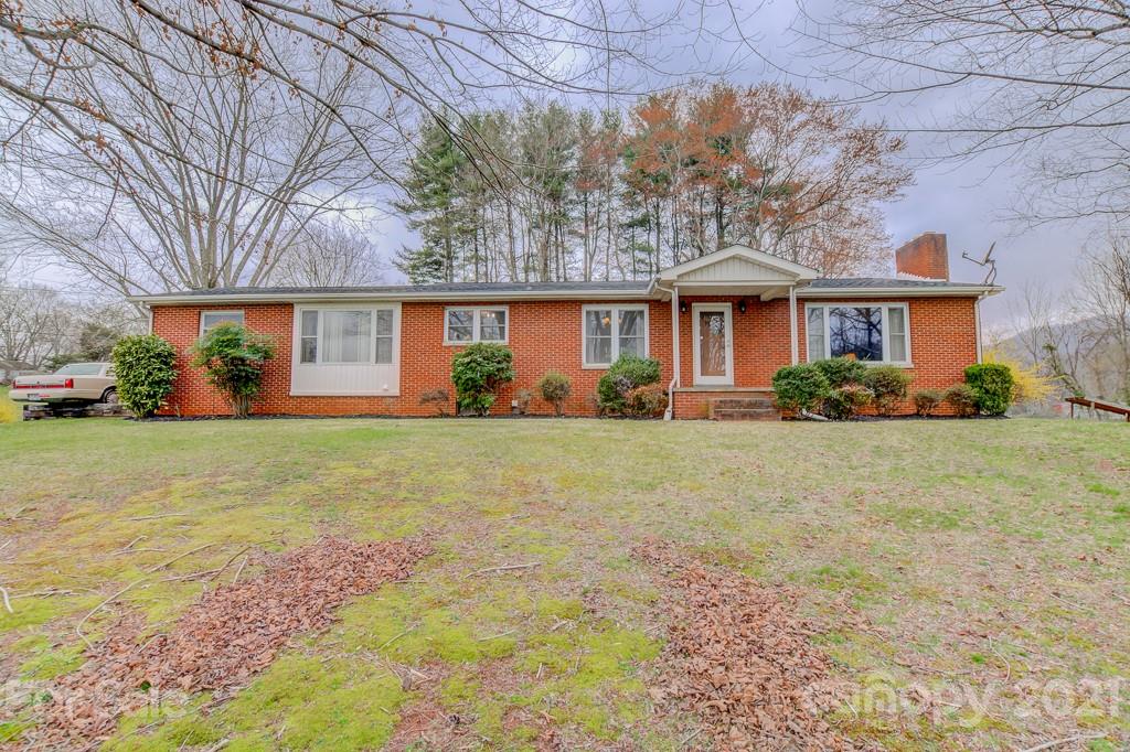 339 Morgan Road Candler, NC 28715 - Photo 29 of 37 Gallery Image 29