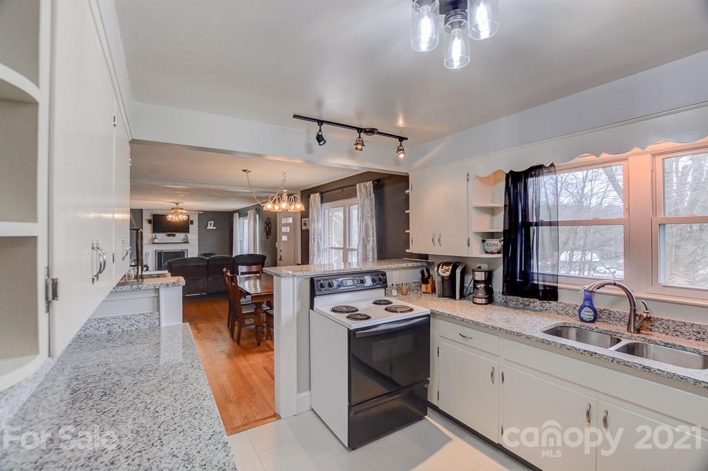 339 Morgan Road Candler, NC 28715 - Photo 10 of 37 Gallery Image 10