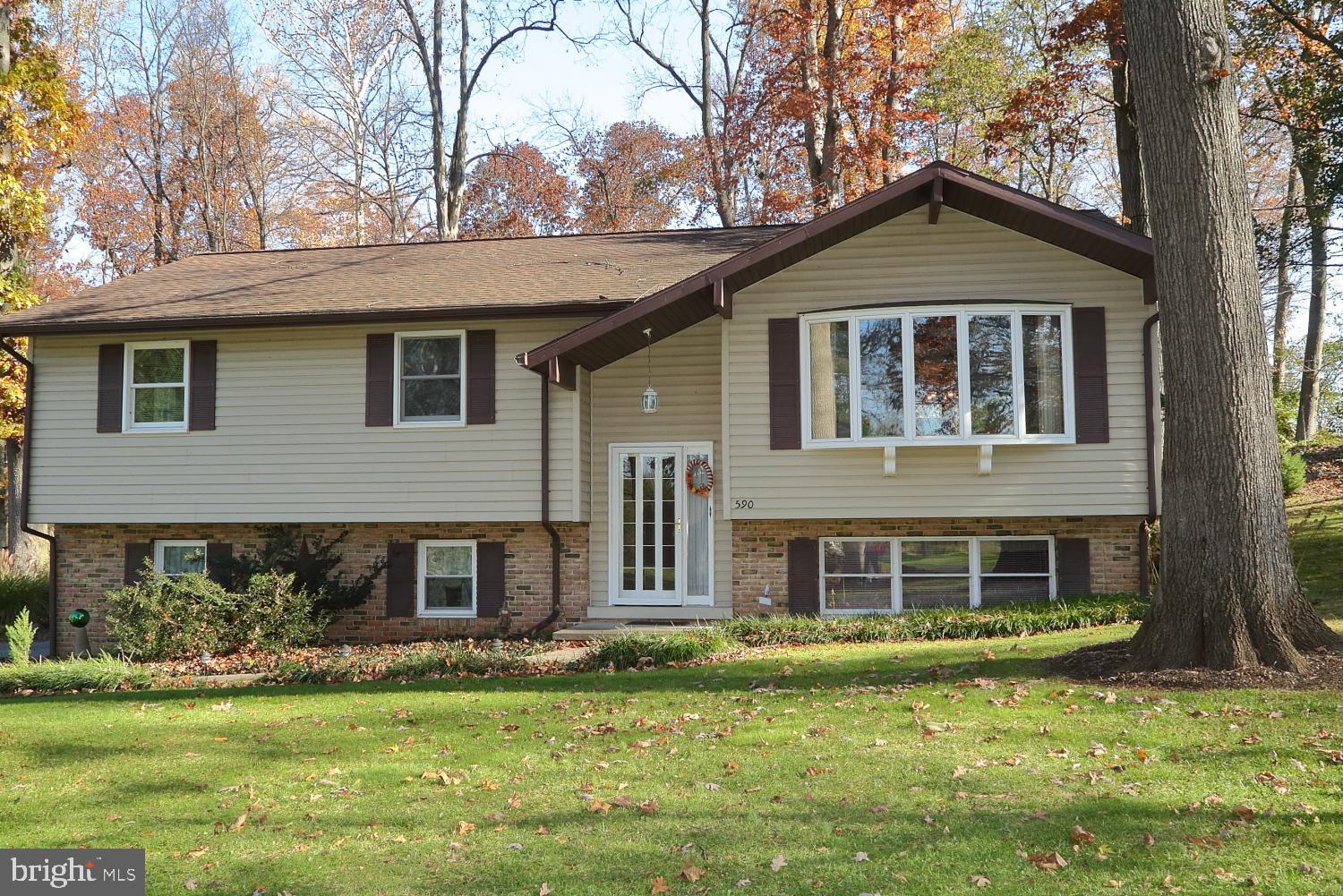 590 Miller Road Elizabethtown, PA 17022 - Photo 1 of 28 Front