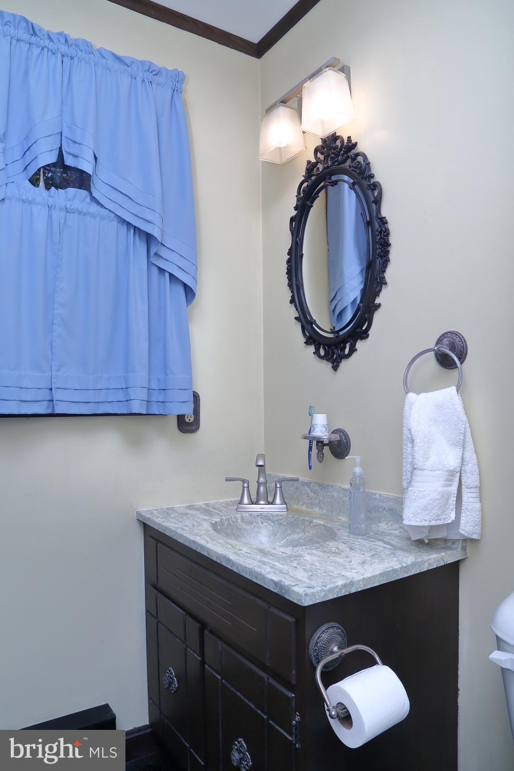 590 Miller Road Elizabethtown, PA 17022 - Photo 18 of 28 Bathroom