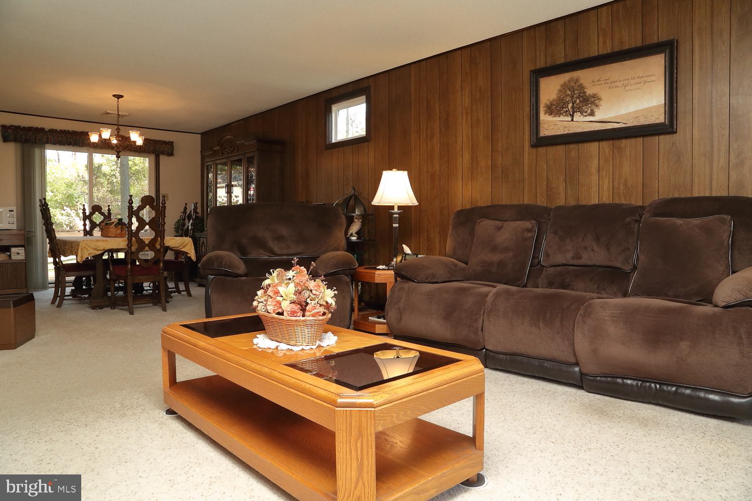 590 Miller Road Elizabethtown, PA 17022 - Photo 6 of 28 Living Room