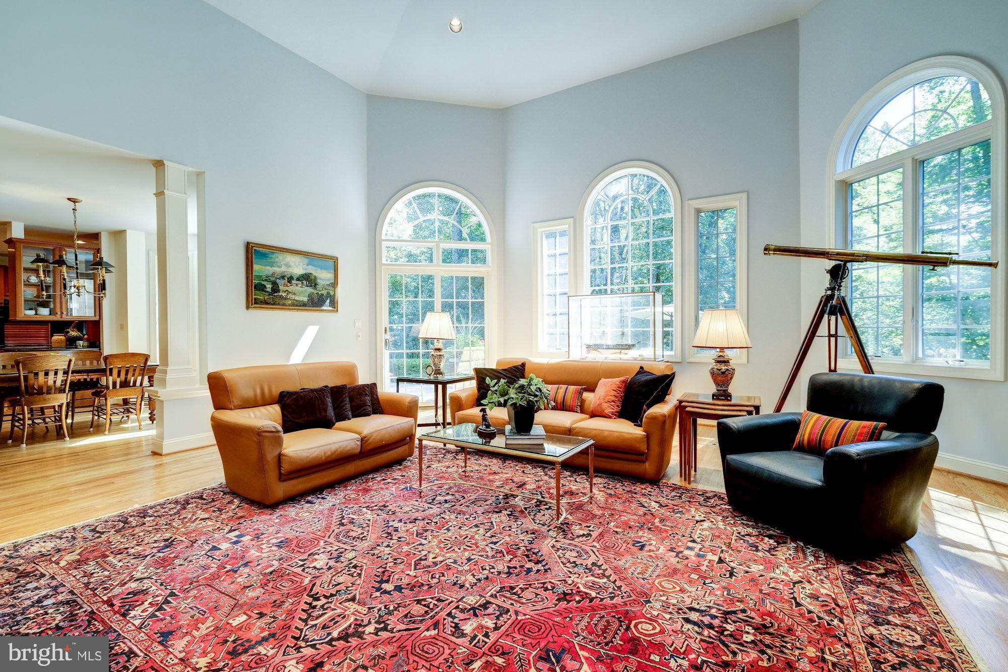 11204 River View Drive Potomac, MD 20854 - Photo 16 of 48 Main Level - Family Room with Patio Access