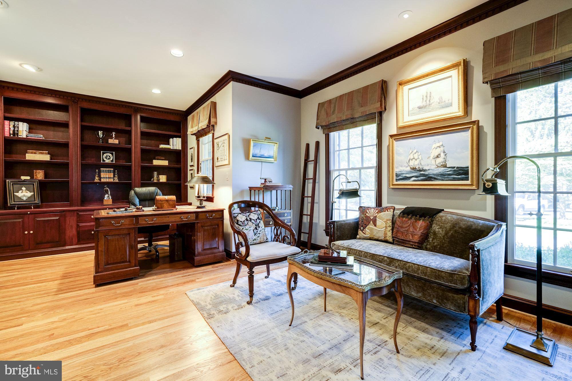 11204 River View Drive Potomac, MD 20854 - Photo 17 of 48 Main Level - Library