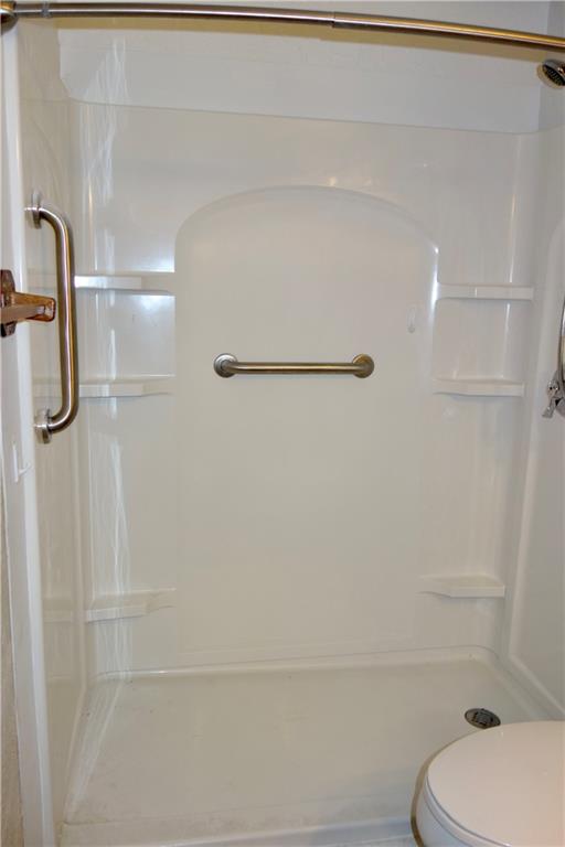 120 Wren Way Washington, PA 15301 - Photo 23 of 30 a bathroom with a shower and toilet