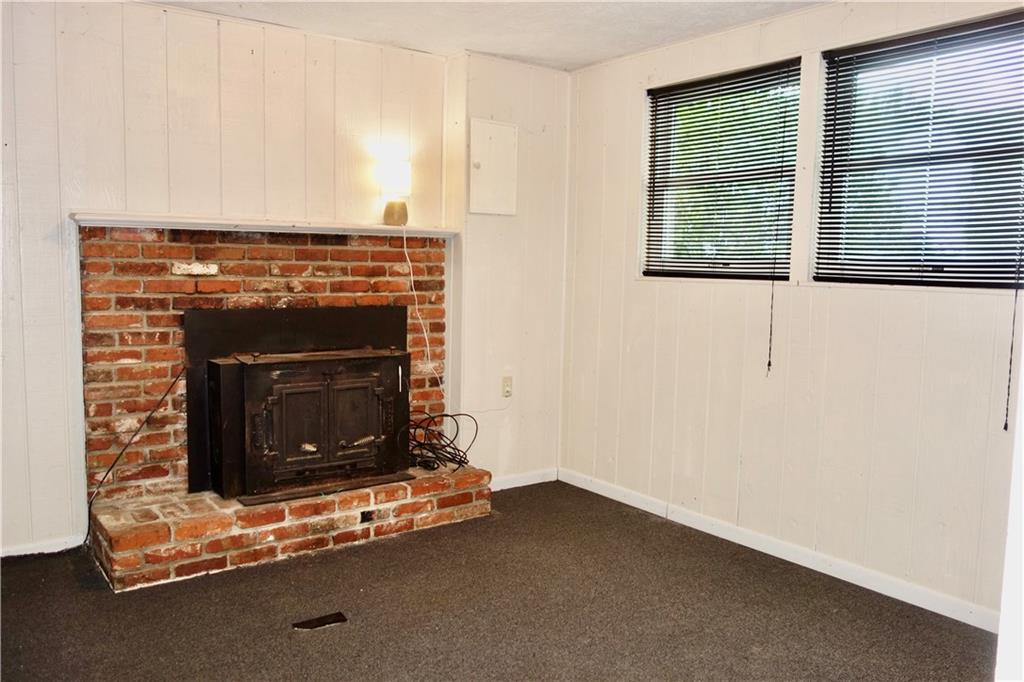 120 Wren Way Washington, PA 15301 - Photo 25 of 30 a living room with a fireplace