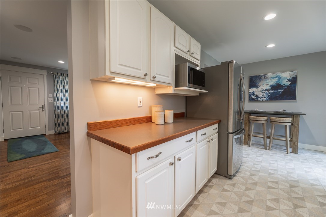 23405 1st Avenue West Bothell, WA 98021 - Photo 11 of 32