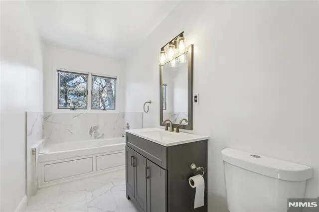 $5,700 | 135 7th Street, Cresskill, NJ 07626