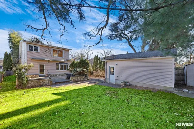 $5,700 | 135 7th Street, Cresskill, NJ 07626