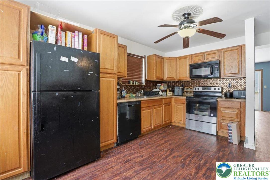 3301 Windermere Drive Bushkill, PA 18324 - Photo 12 of 93