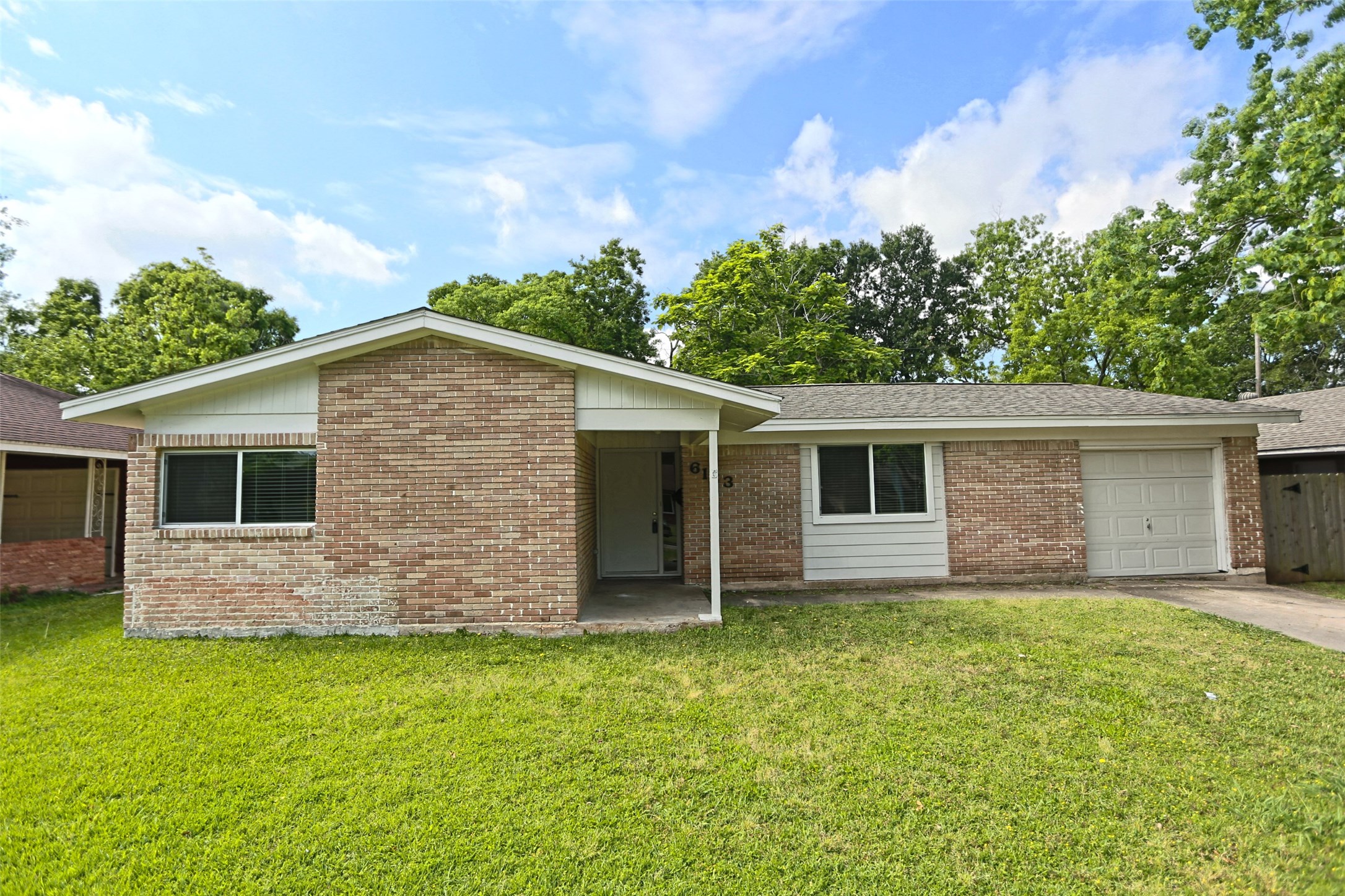 6123 Grape Street Houston, TX 77074 - Photo 1 of 18