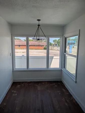 $225,000 | 1405 Broadway, Highland, IL 62249