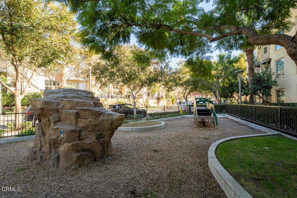 17 Delancy Irvine, CA 92612 - Photo 25 of 35 025_TPP_CamillePaton_17Delancy