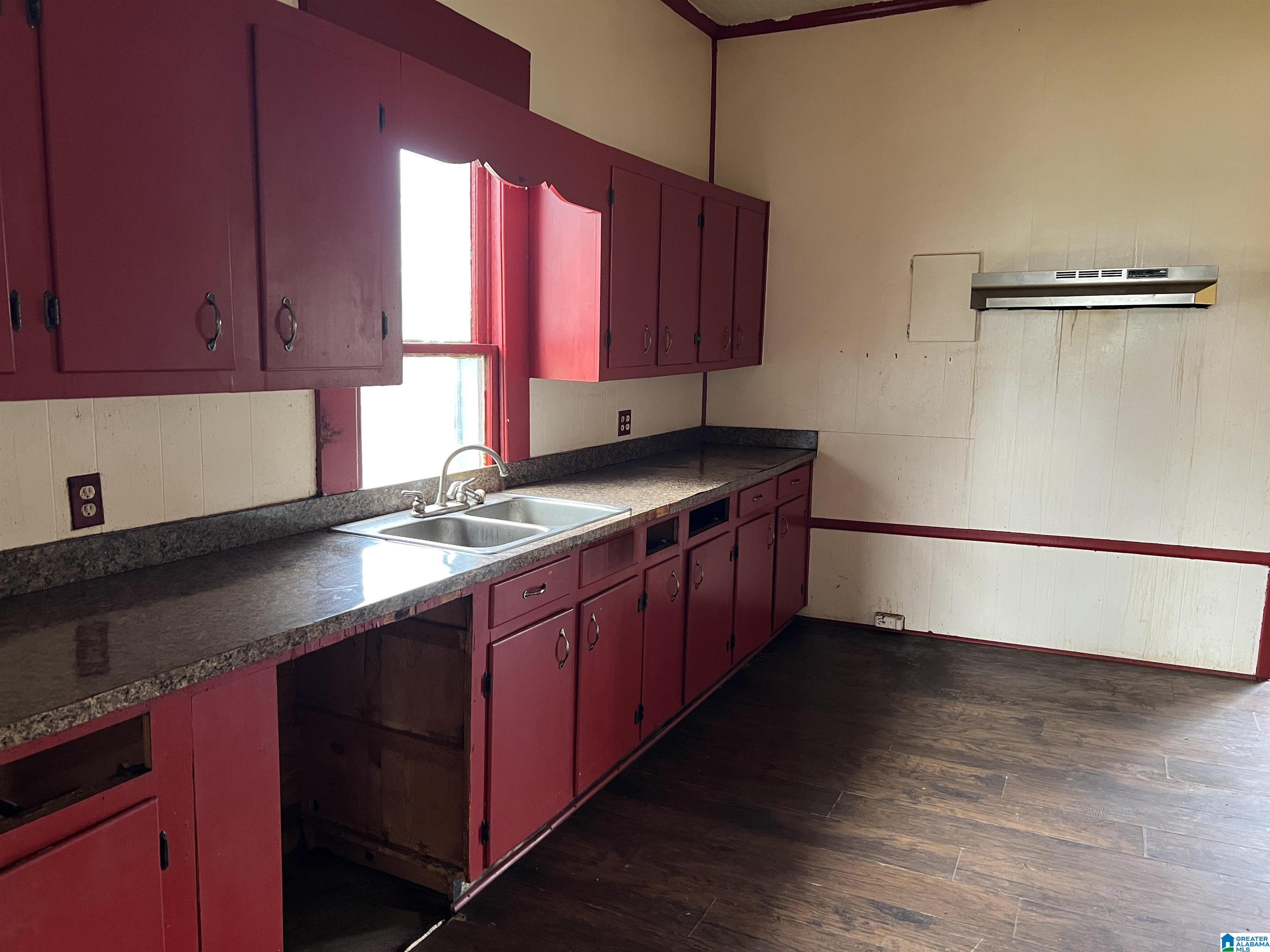 137 Price Street Roanoke, AL 36274 - Photo 9 of 20