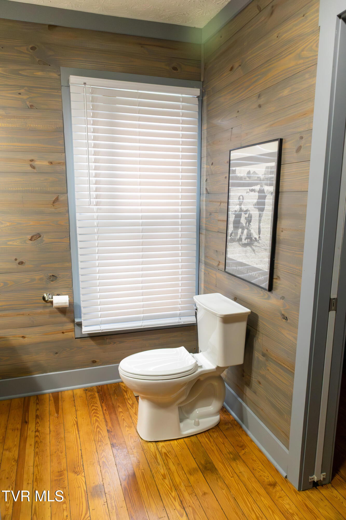 136 Riverview Street Newport, TN 37821 - Photo 16 of 35 20251130-IMG_3197