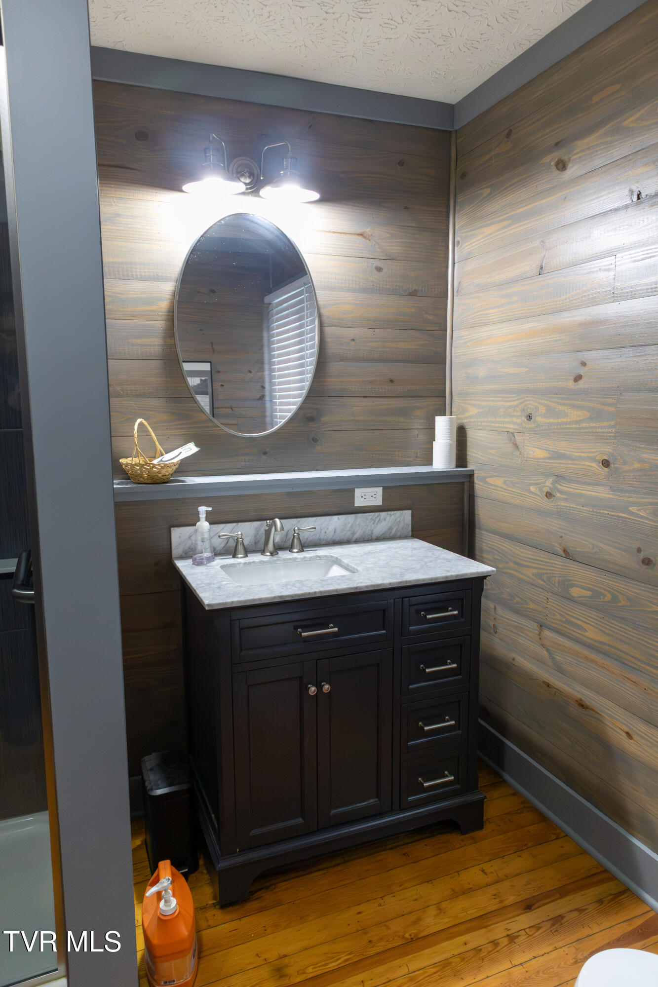 136 Riverview Street Newport, TN 37821 - Photo 17 of 35 20251130-IMG_3198