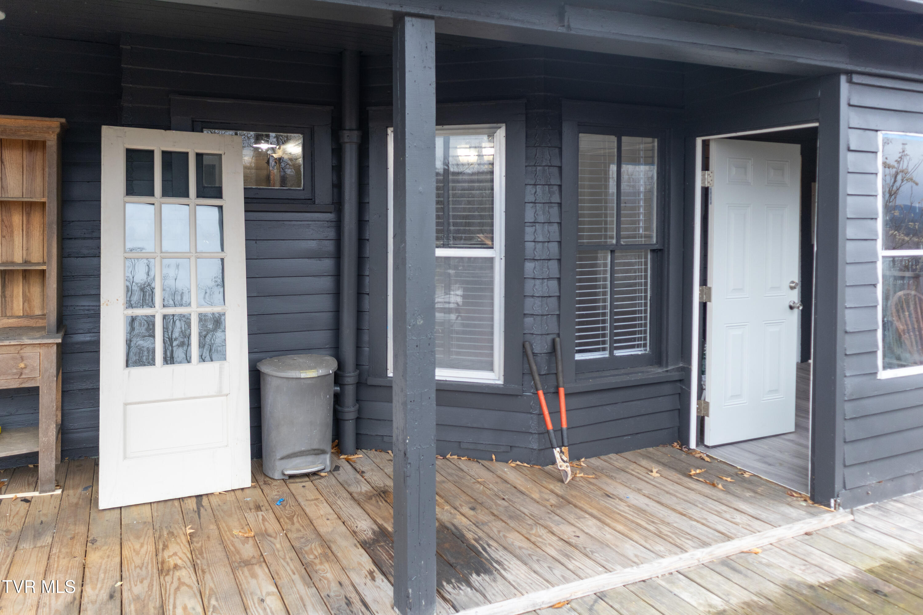 136 Riverview Street Newport, TN 37821 - Photo 24 of 35 20251130-IMG_3208