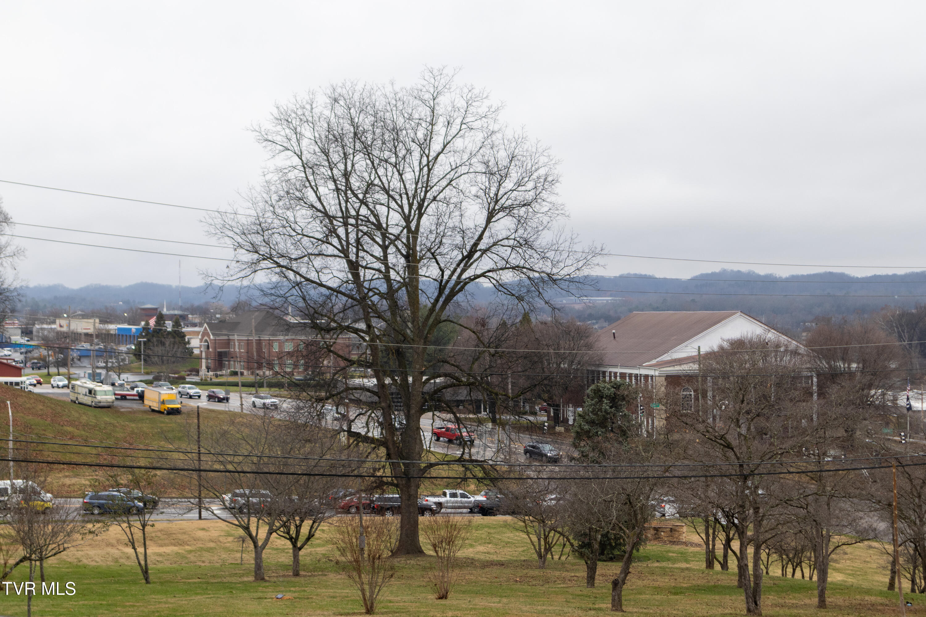 136 Riverview Street Newport, TN 37821 - Photo 31 of 35 20251130-IMG_3221
