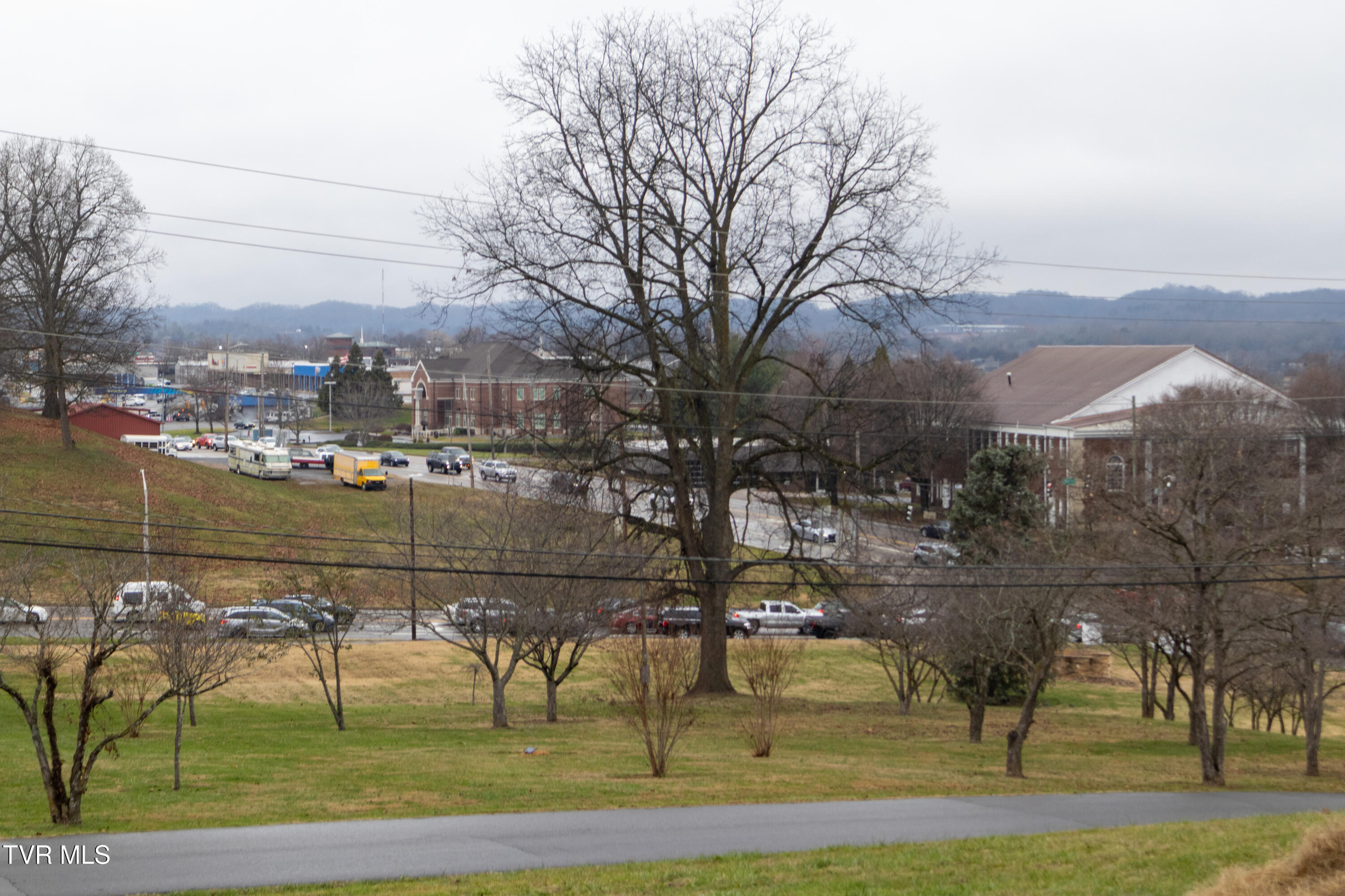 136 Riverview Street Newport, TN 37821 - Photo 32 of 35 20251130-IMG_3222