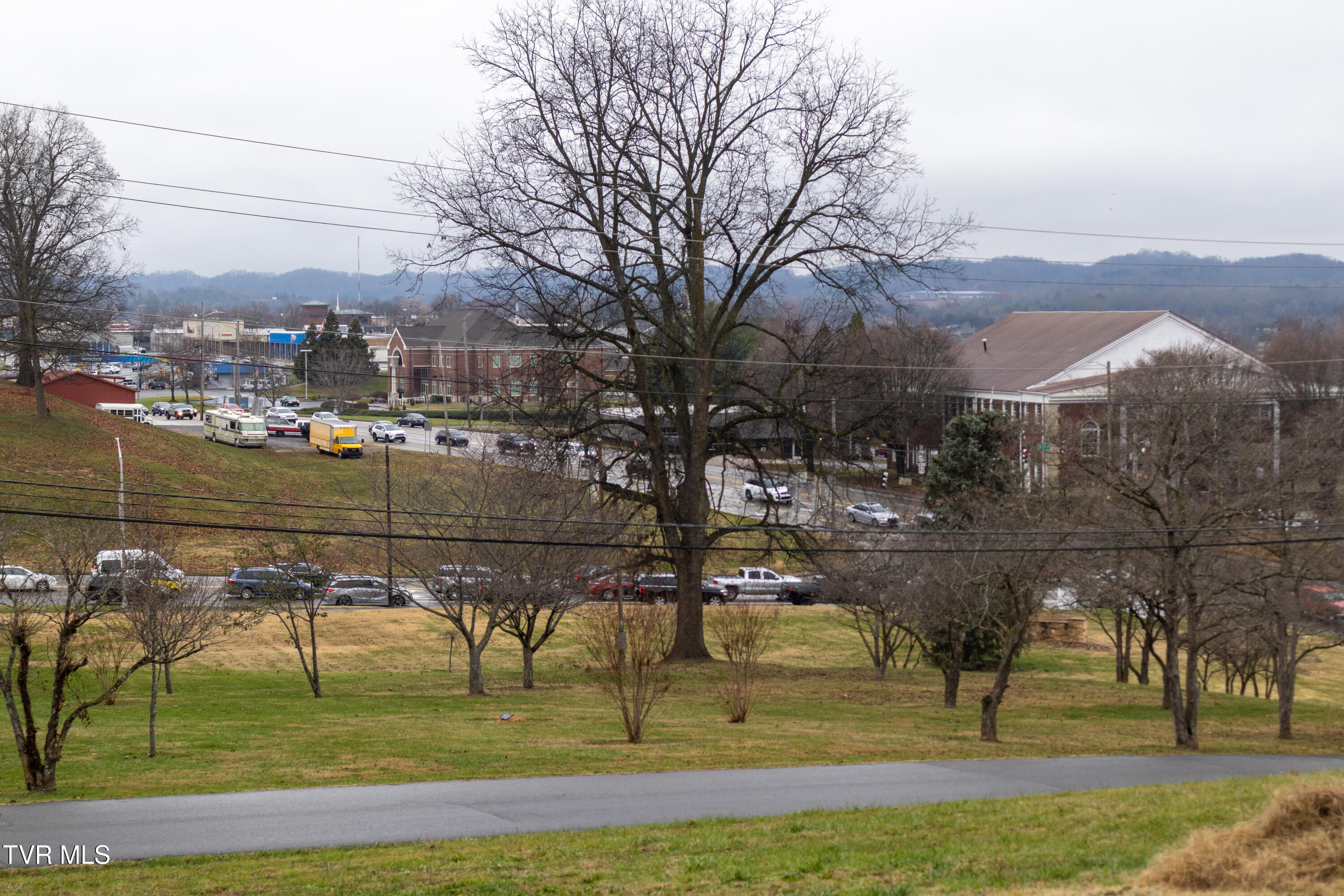 136 Riverview Street Newport, TN 37821 - Photo 33 of 35 20251130-IMG_3223