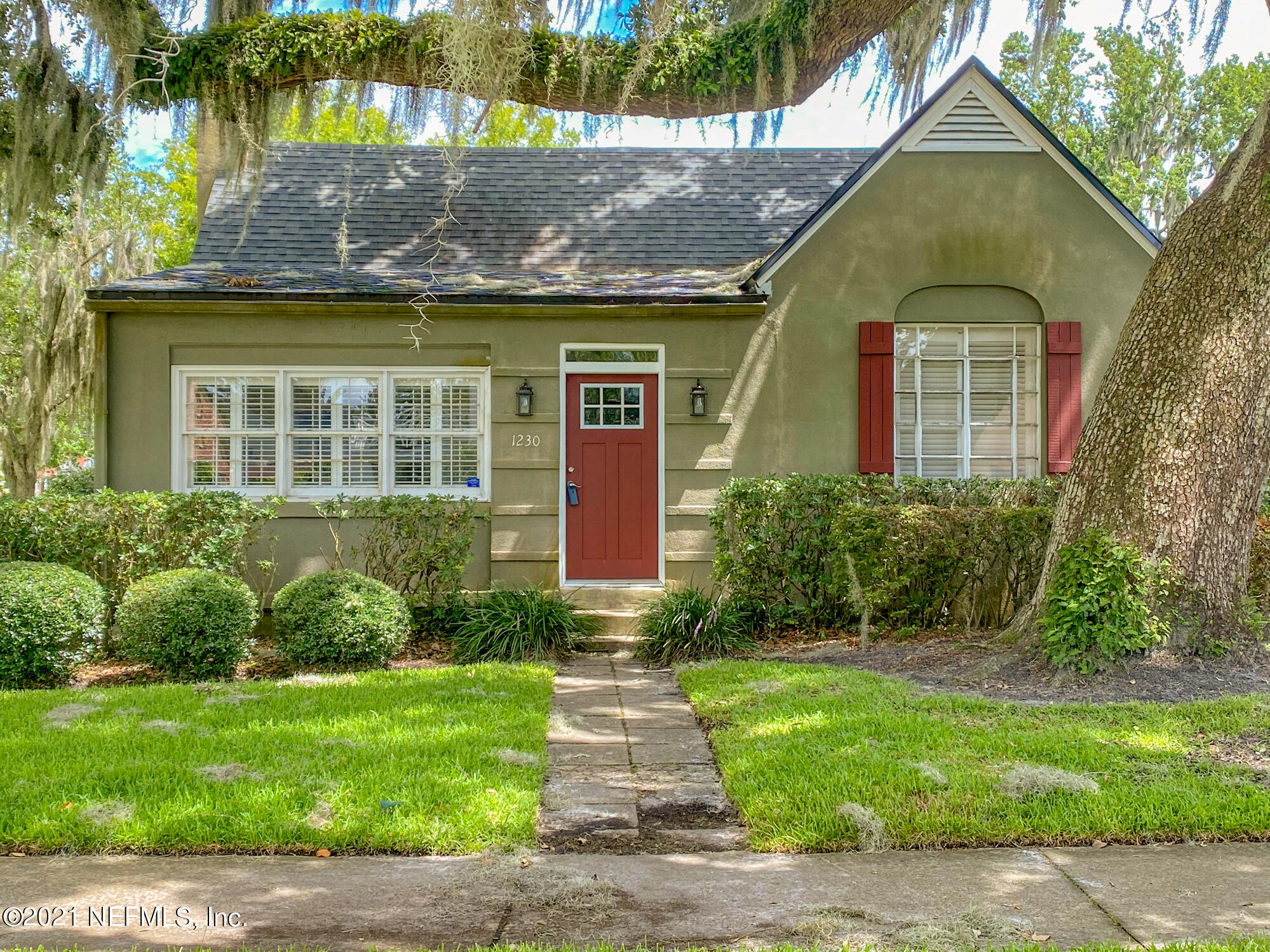 1230 River Oaks Road Jacksonville, FL 32207 - Photo 1 of 36 1230 River Oaks Rd
